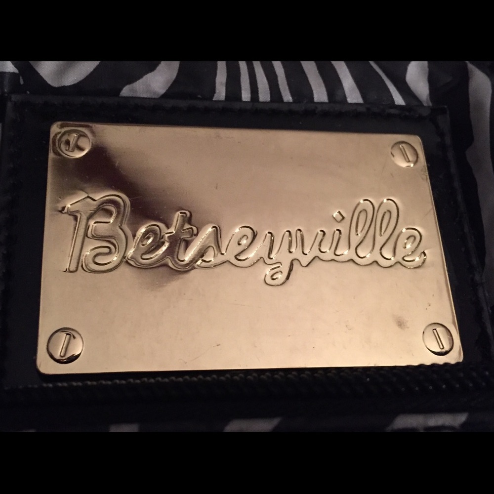 Betsey Johnson “Betsetville” Crossbody Zebra